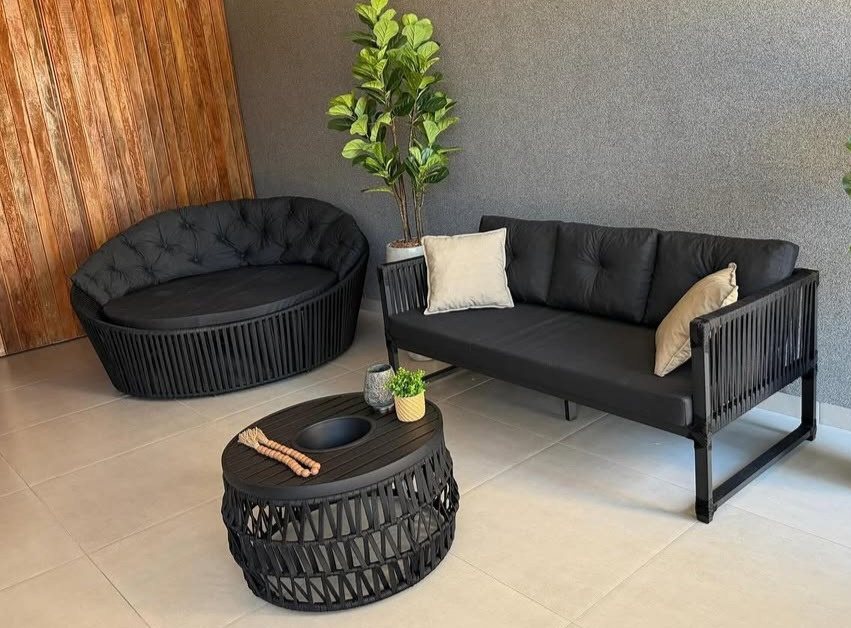 Chaise poltrona redonda